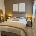 Penthouse Met Groot Terras Centrum アパート *