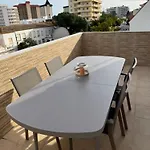 Penthouse Met Groot Terras Centrum * フエンヒロラ