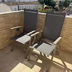 アパート Penthouse Met Groot Terras Centrum フエンヒロラ
