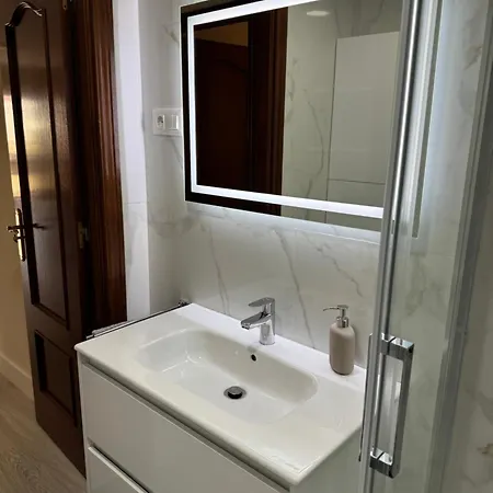 Penthouse Met Groot Terras Centrum Apartman *