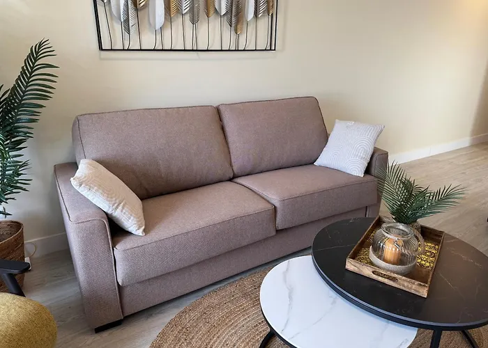 Penthouse Met Groot Terras Centrum * フエンヒロラ