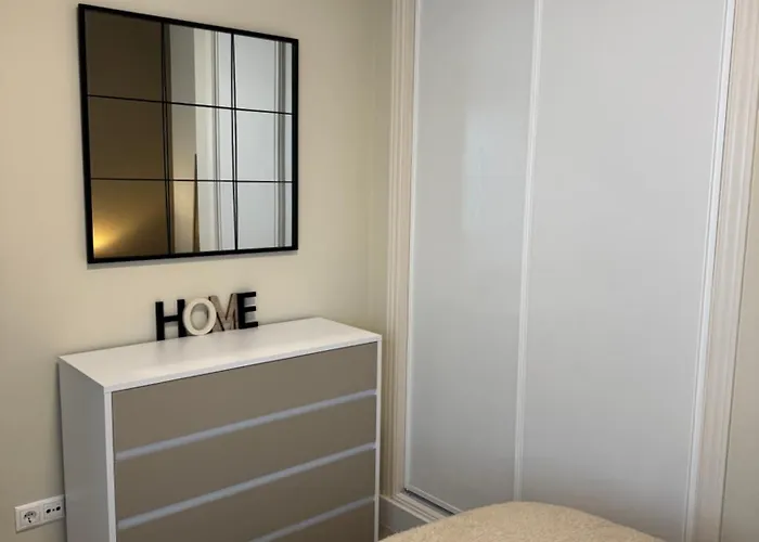 Penthouse Met Groot Terras Centrum * フエンヒロラ